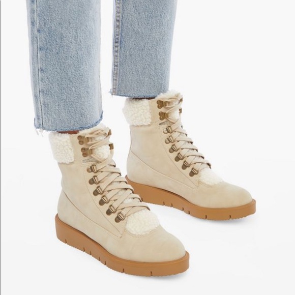 Boots ✨ - Picture 3 of 8